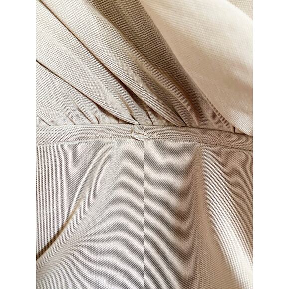 Elliatt Nude Midi Dress - Picture 8 of 9